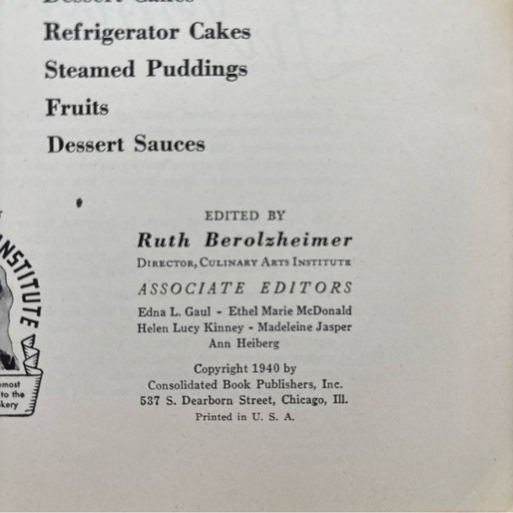 Vintage Cookbook Collection Set - Picture 6 of 7